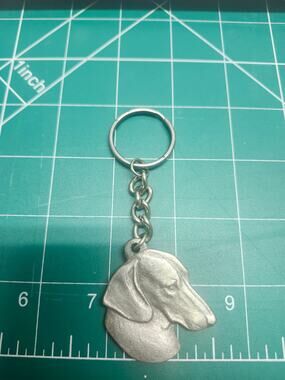 vintage RAWCLIFFE PEWTER 1982 DACHSHUND key chain I Heart My dog k9